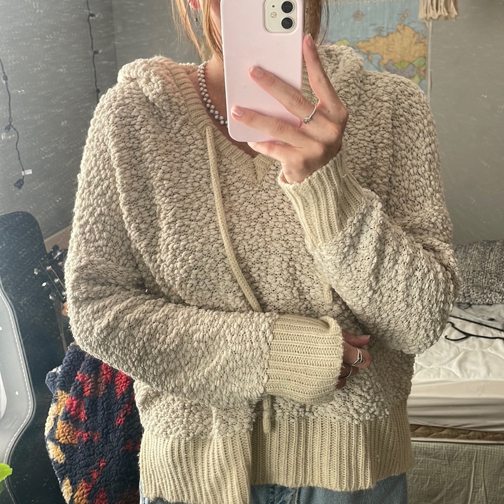 Beige textured pull-over